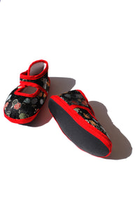 baby shoes - black print with red