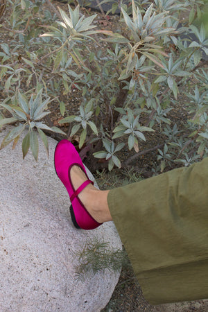 *PREORDER* mary jane flats - satin magenta