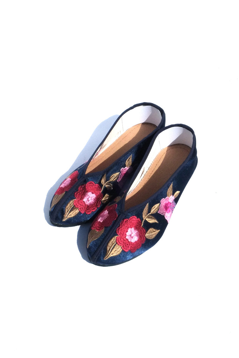 *PREORDER* embroidered theater shoes - navy